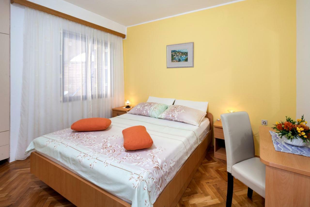 Appartamento Apartman Alberta Porec Esterno foto